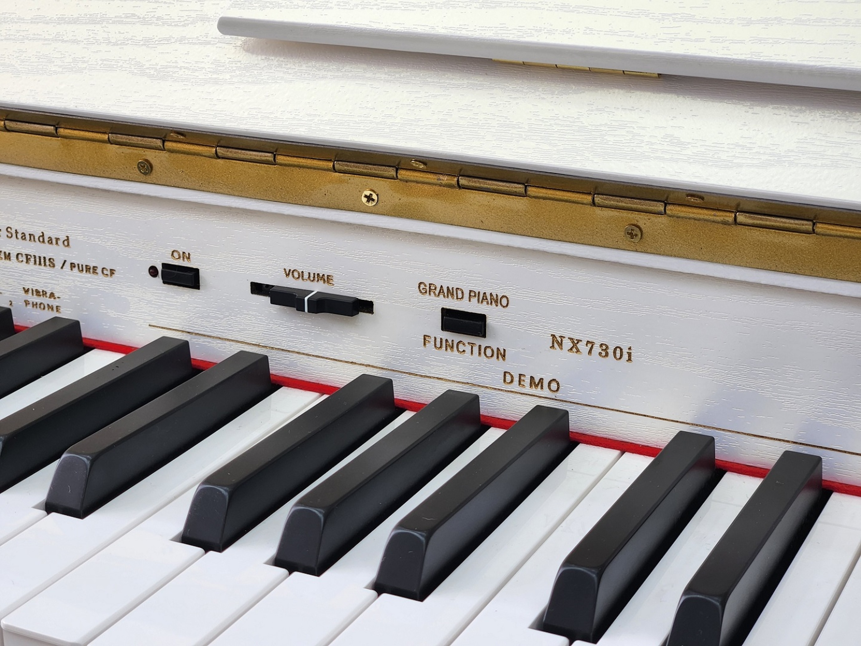  پیانو یاماها NX730 i 