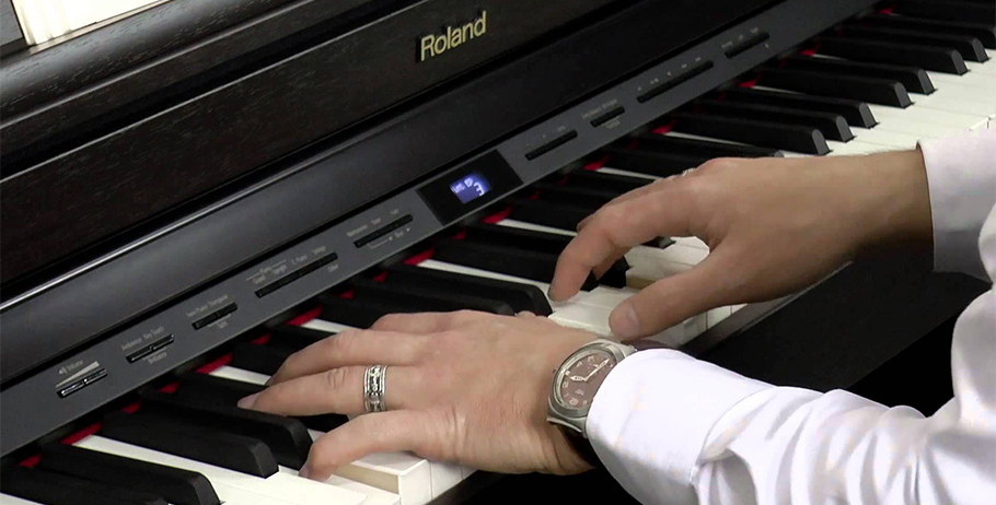 پیانو رولند HP504