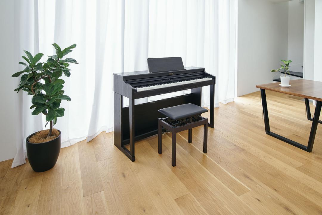 پیانو رولند RP-701